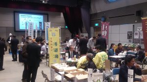 試食なども行われた商談会