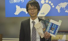 「クニーガ．ｊｐ」を発案した村上課長