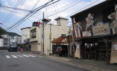 藤野駅前