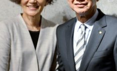 国際協議会に出席した杉岡夫妻