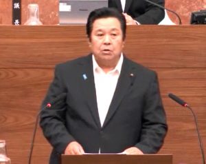 6月議会で一般質問に立つ山口県議（相模原市緑区）