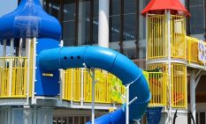 前市長らへの損害賠償請求訴訟　大木氏が「合理的判断」と反論遊具や施設外観の変更指示巡り　横浜地裁で弁論準備