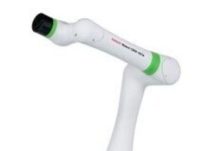 人と並んで働くロボットを身近に　相模原市、協働ロボットを展示