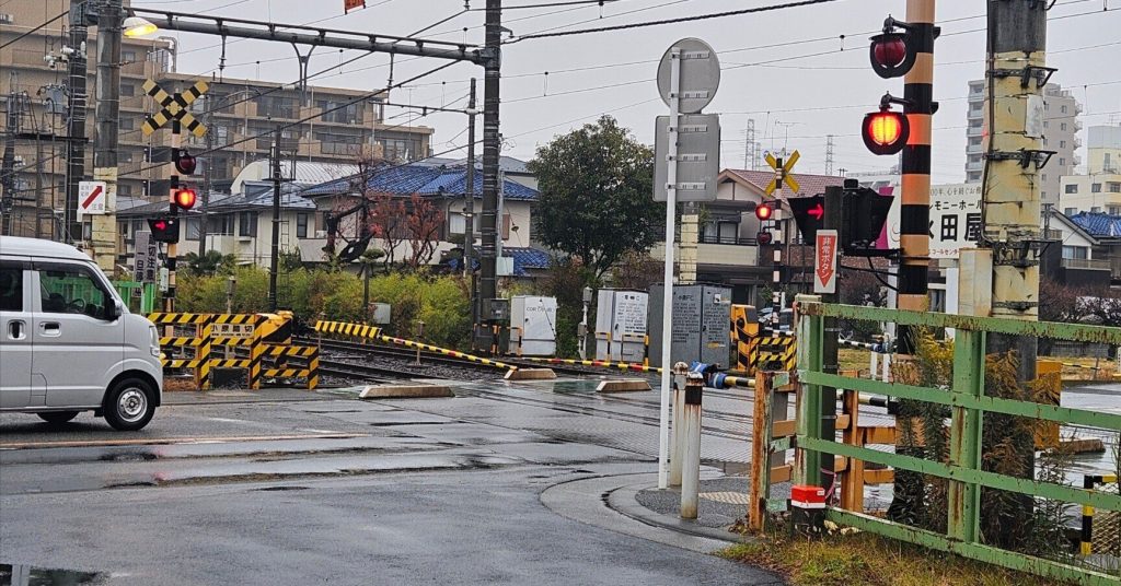 【相模原】横浜線小原踏切、庁内で立体交差化承認 課題多く10年後着手見通し