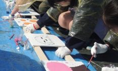 【相模原】塗装教組青年部が市内小学校で体験授業　将来の成り手育成に期待