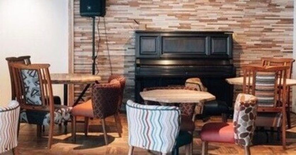 愛犬と「共食」 実証イベント　相模原市の起業支援プログラム採択企業　地域食材で新たな共生モデル探る